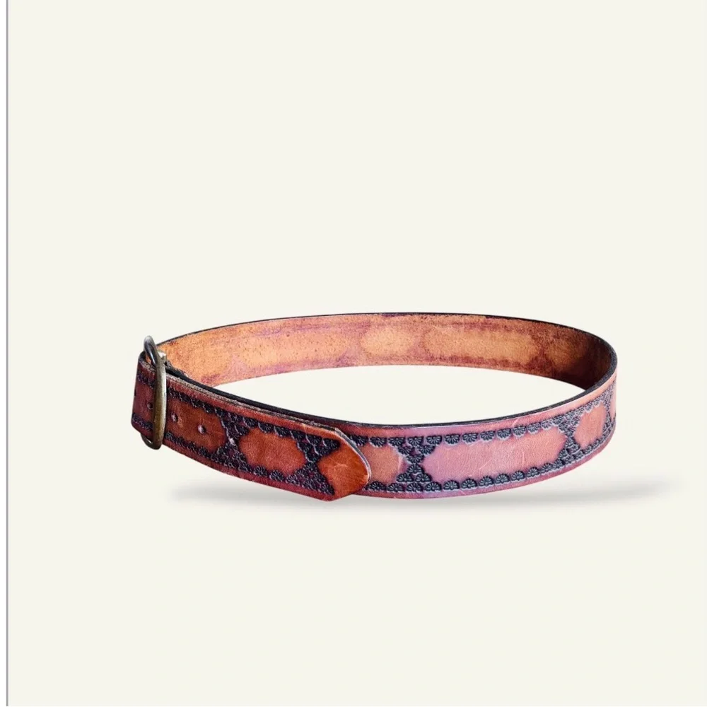 Vintage 90s Tooled Leather Belt Size 32 Western Boho - Picture 9 of 16
